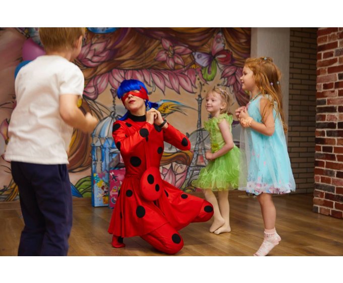 Аниматоры Леди Баг и Супер Кот заказать в Минске- студия Улетные Качели